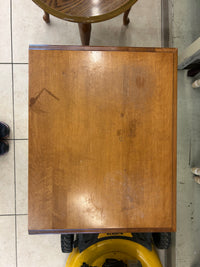 Vilas End Table