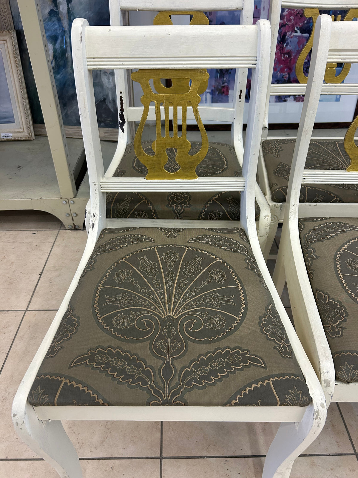 Classic Lyre-Back Dinning Chairs Set