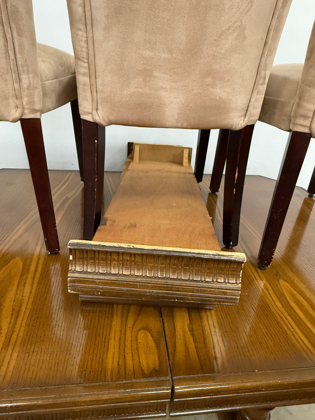 Dark Brown Dining Set w/ 5 Chairs