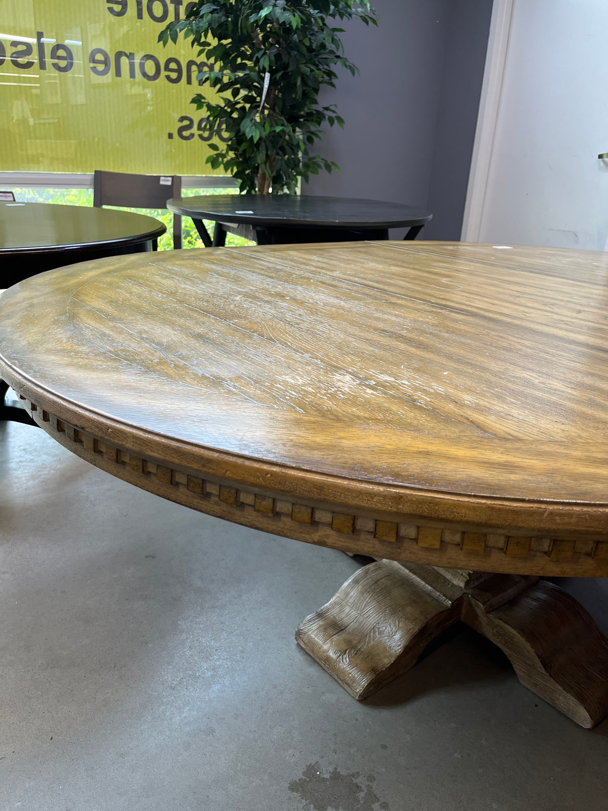 54" Diameter Rustic Oak Table w Leaf