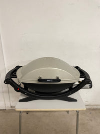 Weber Q200 Grill