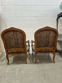 Vintage French Louis XV-style Carved Wood Armchair Featuring Striking Leopard-Print Upholstery and Elegant Cabriole Legs.