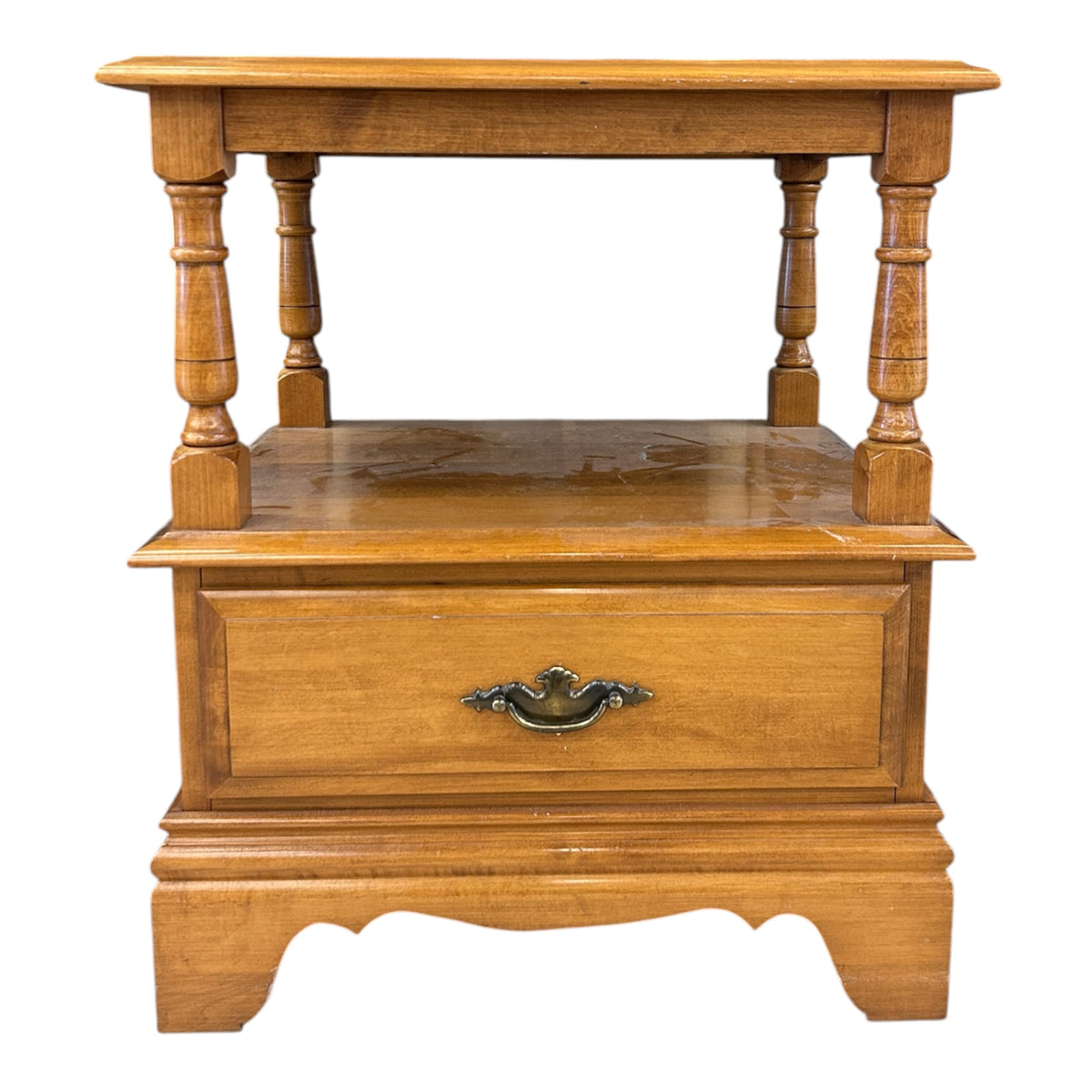 Vilas End Table