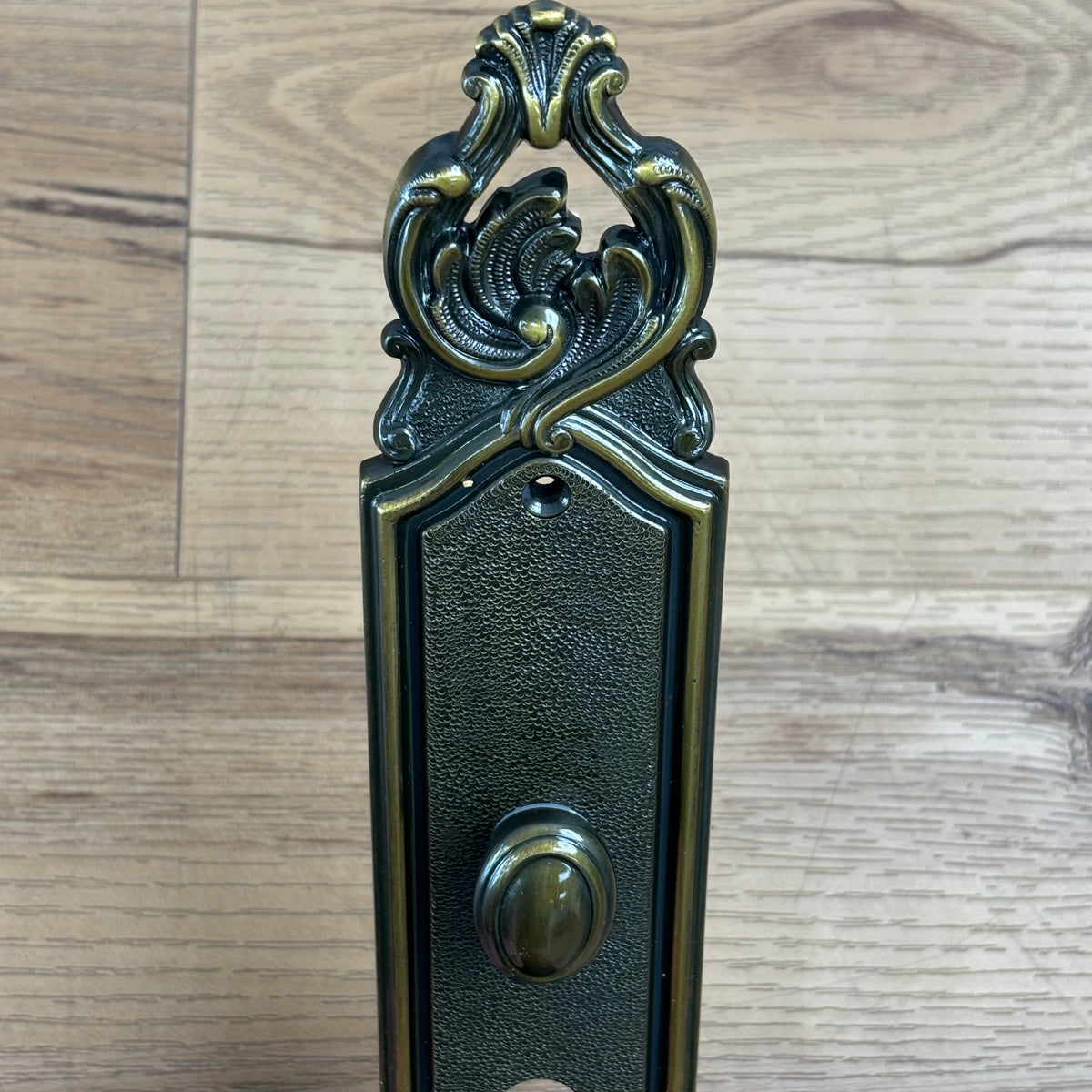 Flat Ornate Door Plate with Knob, 8525U59