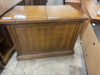 Neoclassical Flip-Top Server Buffet