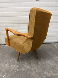 Swivel Lounge Chair
