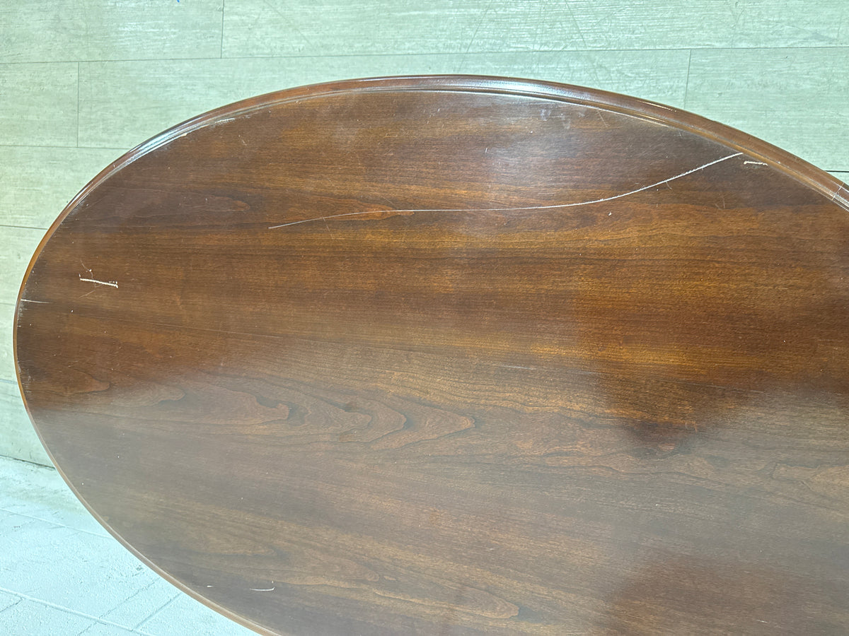 Vintage style Traditional Oval Coffee Cocktail Table