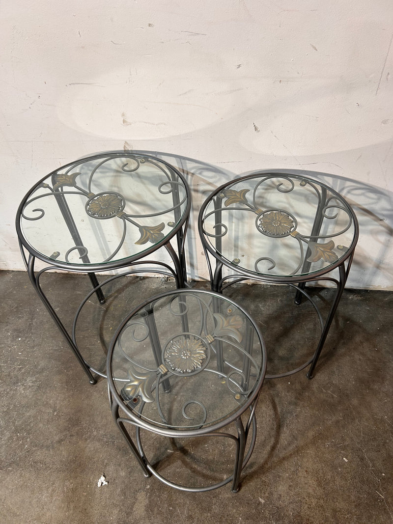 Femas Glass Nesting Table