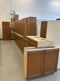 Set 24 Pieces Brown Shaker Panel kitchen Cabinets
