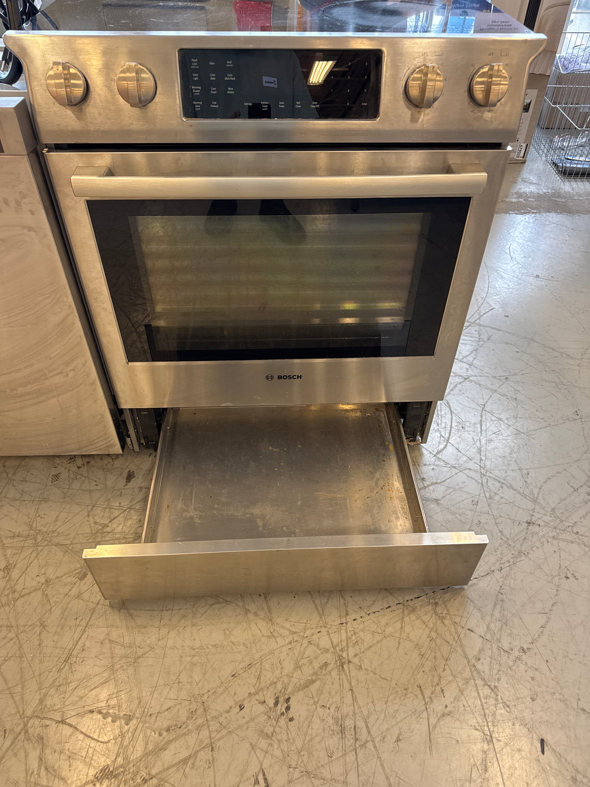 Bosch 18054C 30-Inch ElectricRange