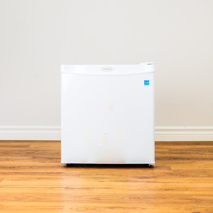 Compact Refrigerator - 1.6 Cu. Ft. - White