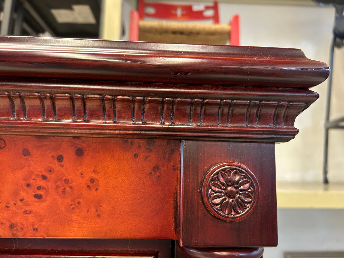 Calcillos Dresser (As is)