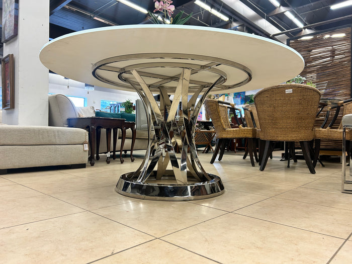 Monclair Round Dining Table