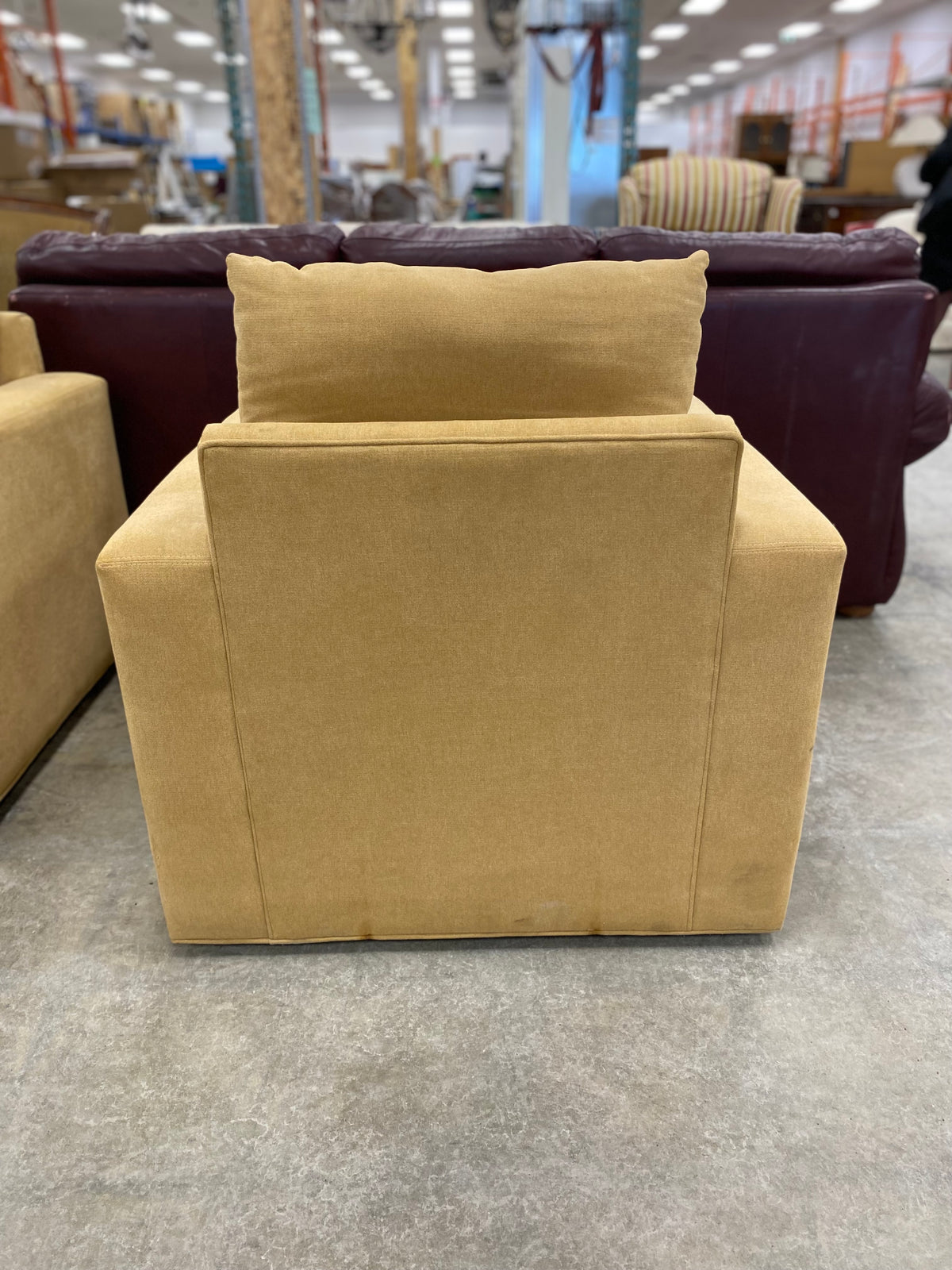 Tan gresham house Square Swivel Chair