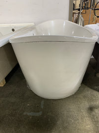 Maax Oval Freestanding Bathtub
