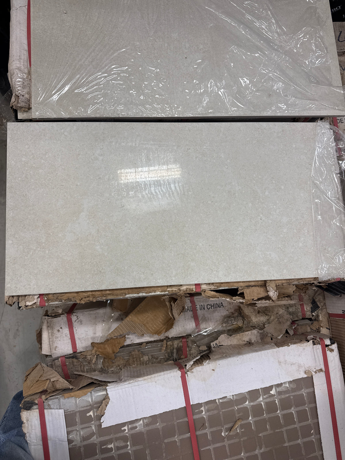 Ivory Glossy Tile 300x600 mm