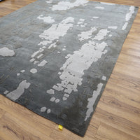 8×10-ft Wool Area Rug in Grey Abstract Pattern, 31