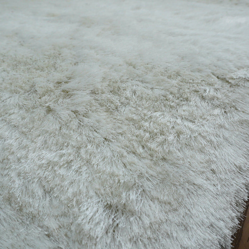 8×10-ft White Fluffy Shag Rug in Polyester, 322