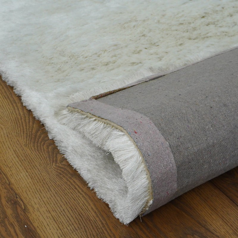 8×10-ft White Fluffy Shag Rug in Polyester, 322