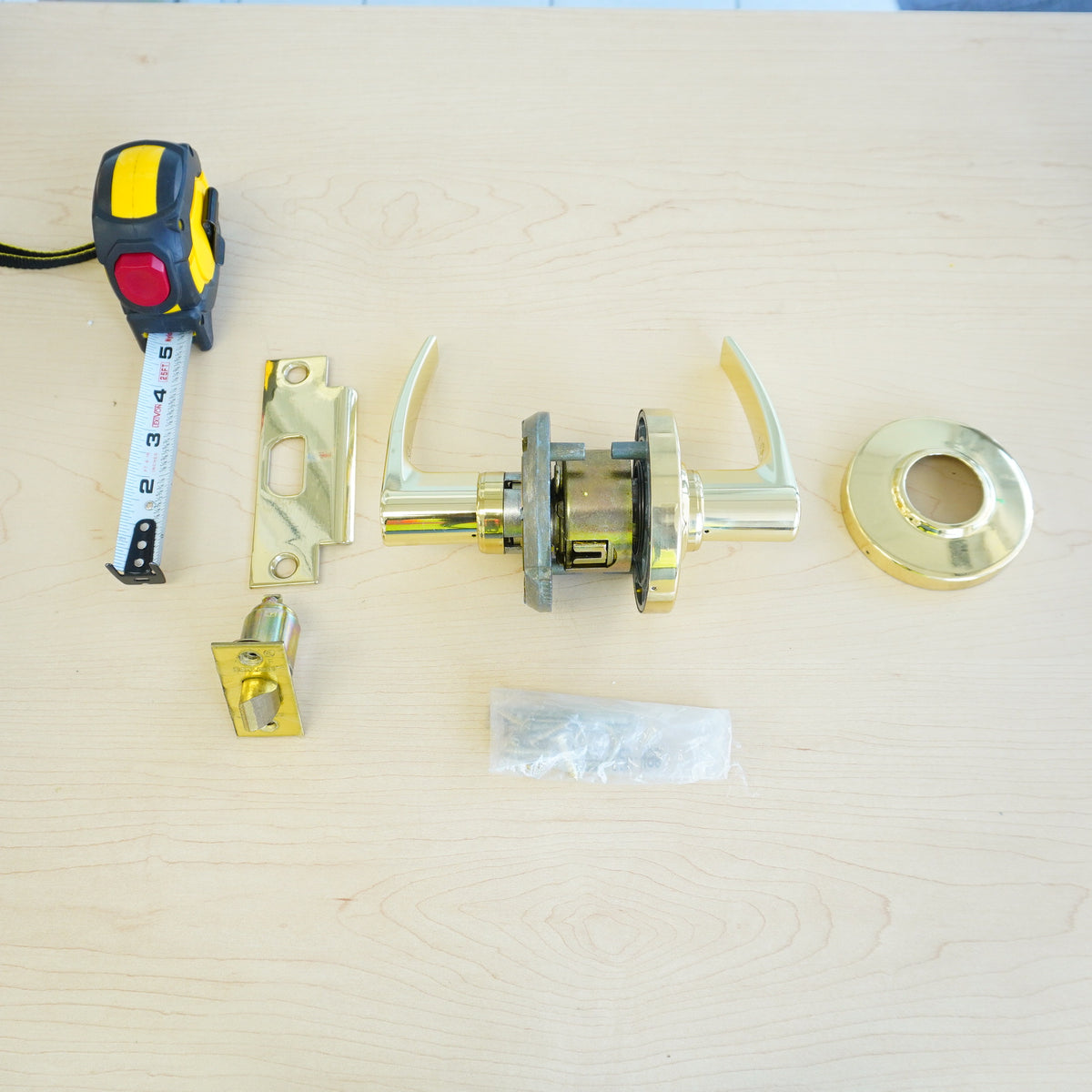 Schlage AL40S JUP 605 Privacy Lever Lock – Jupiter Style, Bright Brass