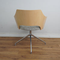 25-Inch W Spider Base Swivel Chair in Grey Fabric Upholstery