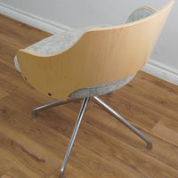 25-Inch W Spider Base Swivel Chair in Grey Fabric Upholstery