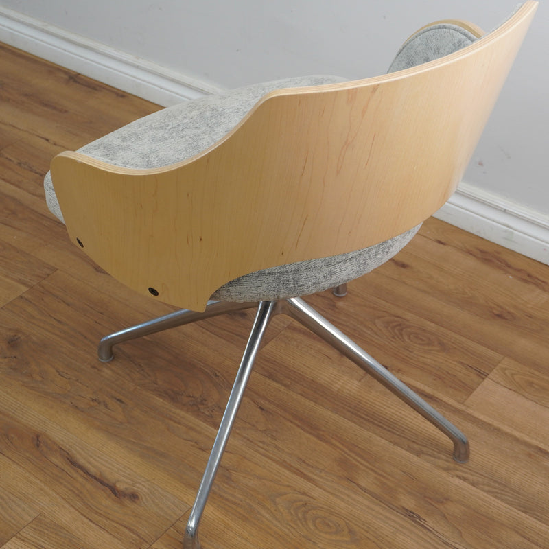 25-Inch W Spider Base Swivel Chair in Grey Fabric Upholstery