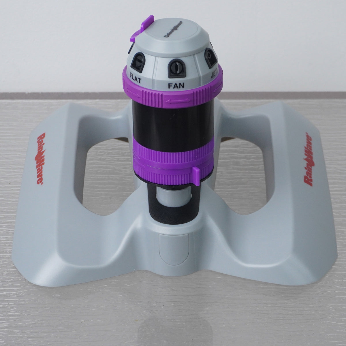 10-Inch Rainwave 6 Pattern Rotary Sprinkler with Timer on Base