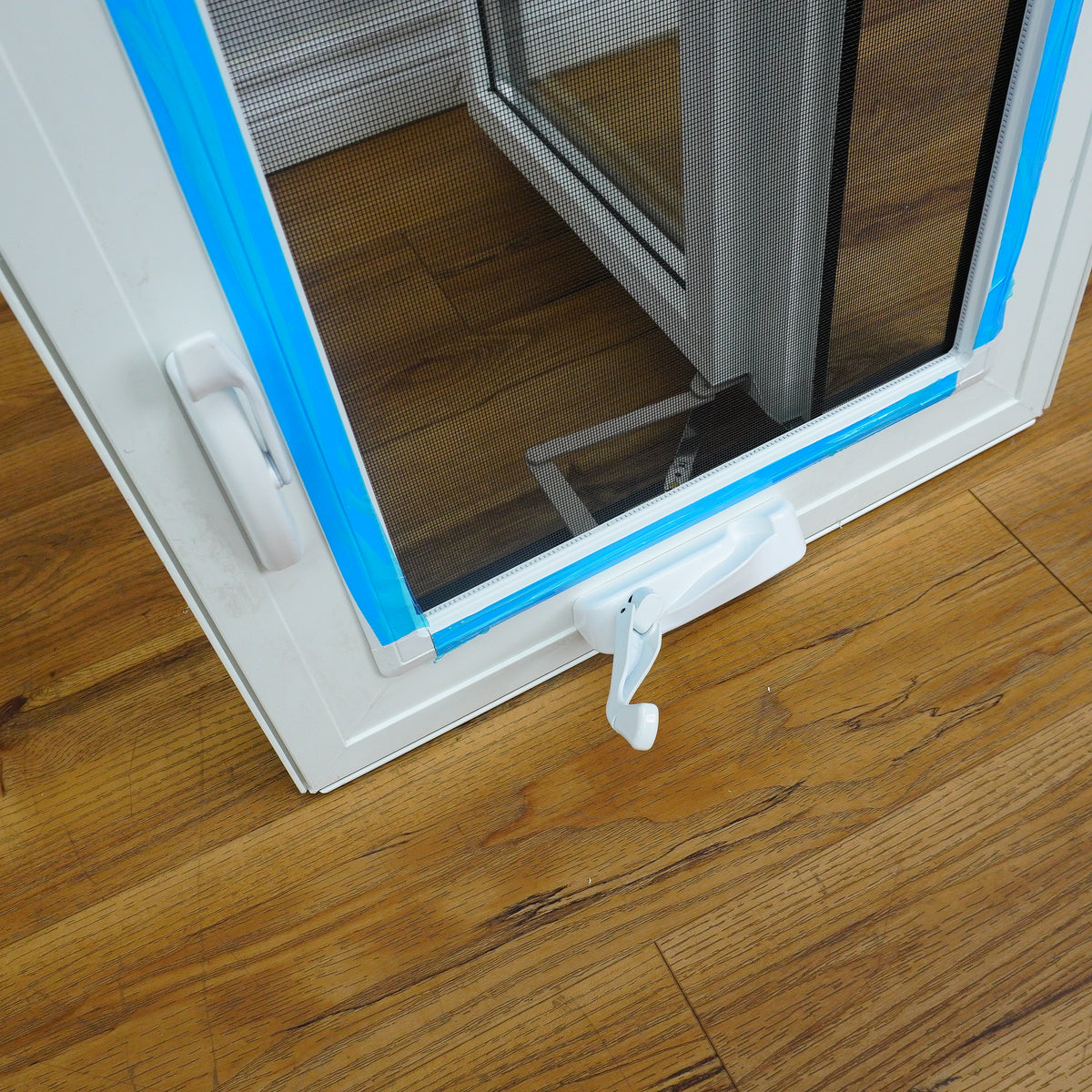 20x28-Inch Casement Window in Gloss Black with Spring Screen
