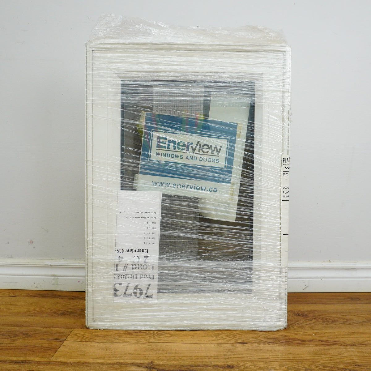 20x28-Inch Casement Window in White with Spring Screen