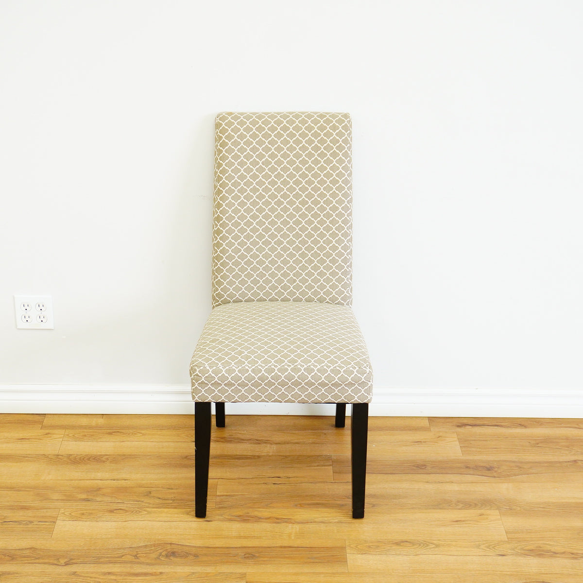 39 Inch Damask Patterned Dining Chair