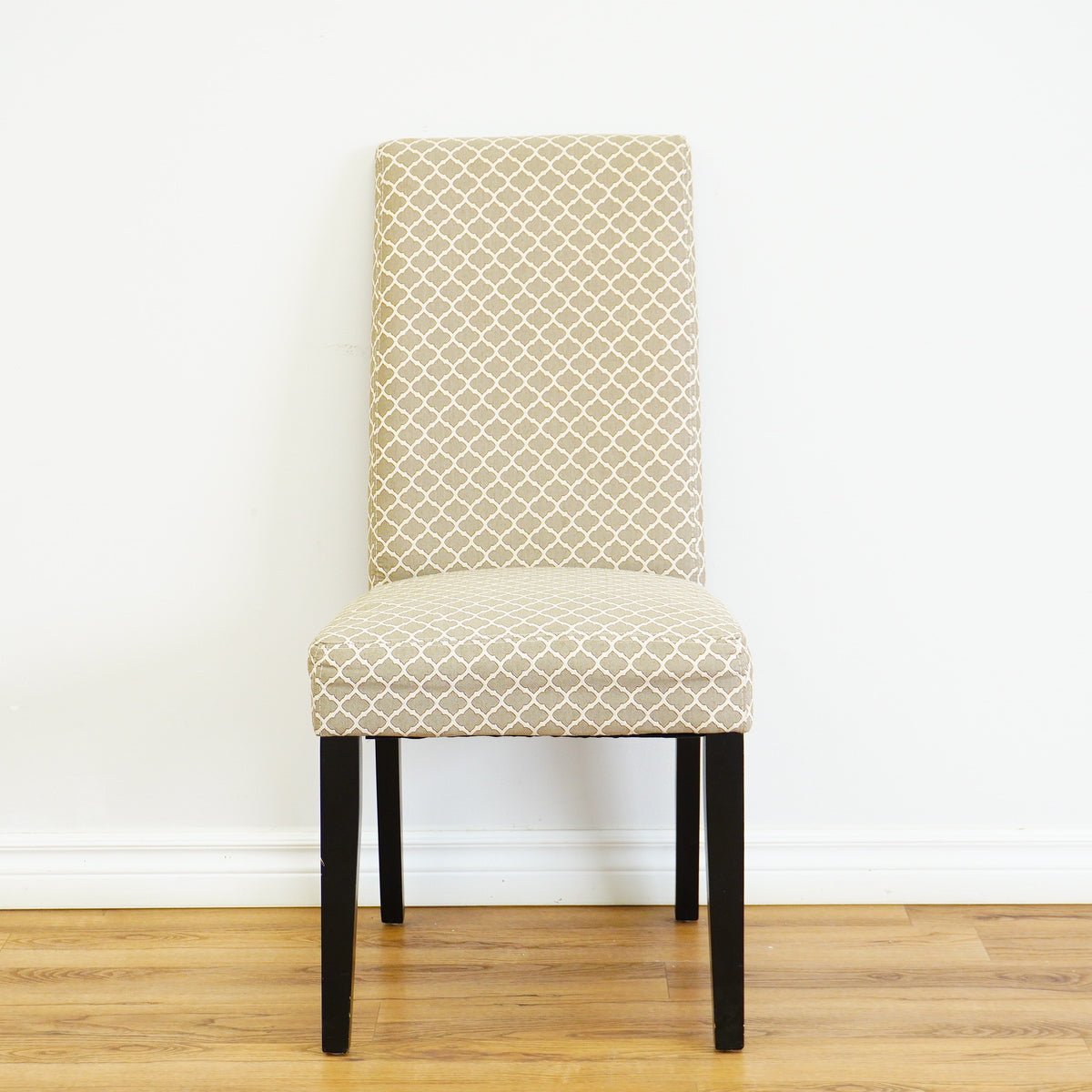39 Inch Damask Patterned Dining Chair