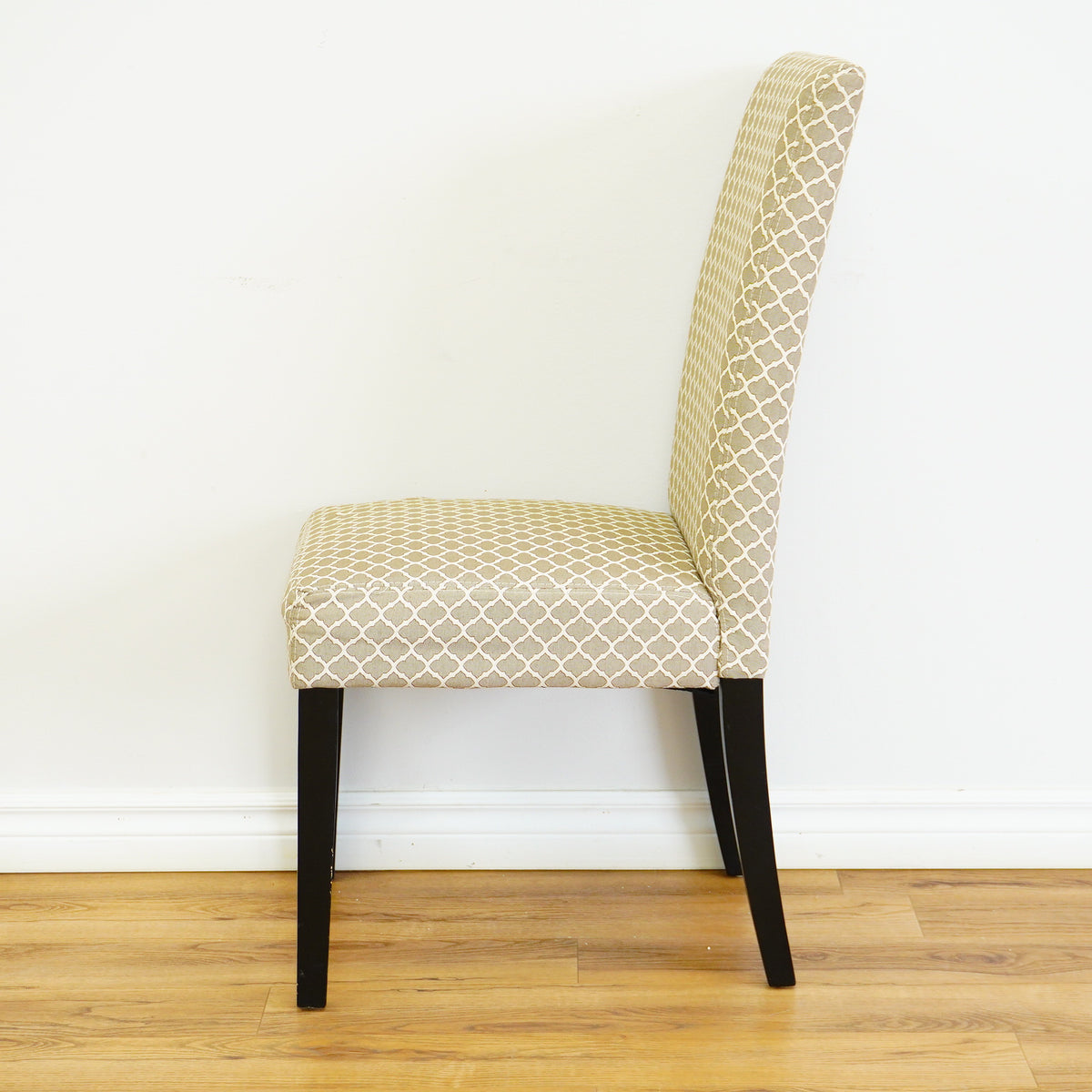 39 Inch Damask Patterned Dining Chair