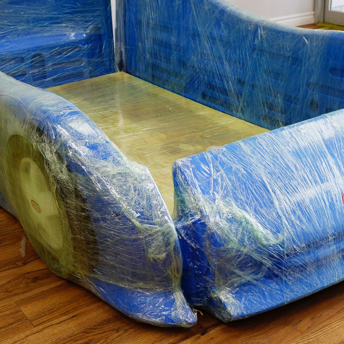 50 x 92 x 27-Inch – Blue Car-Themed Children’s Bed Frame