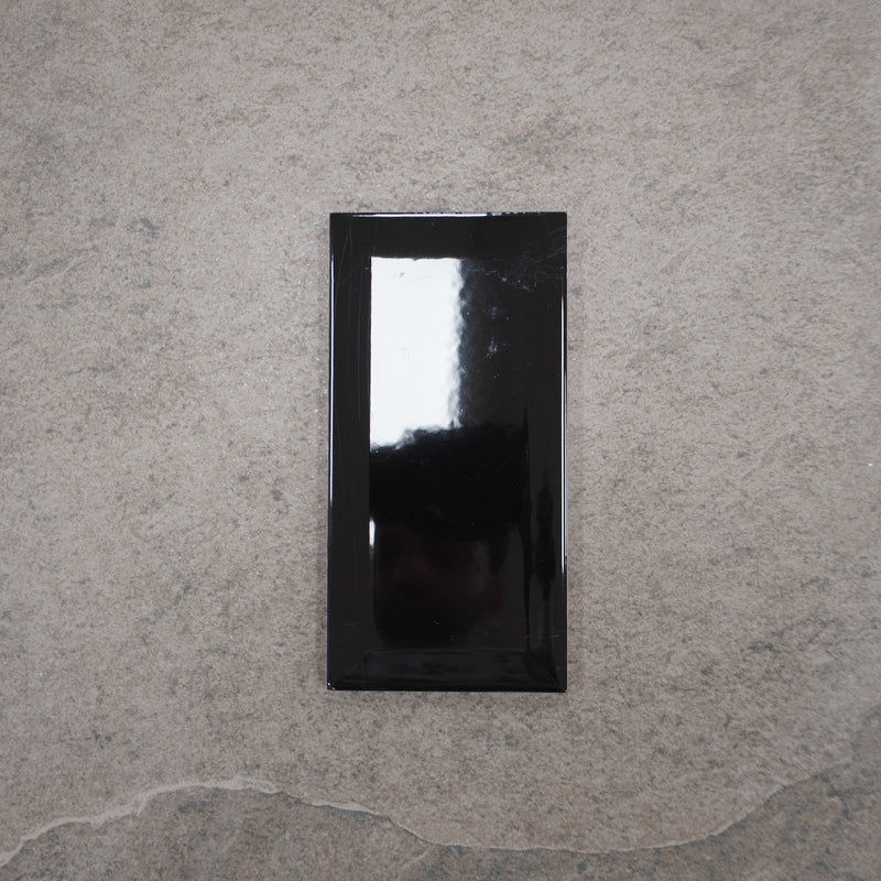 Wall Tiles – Black Beveled, 3x6-Inch, 136pcs/box