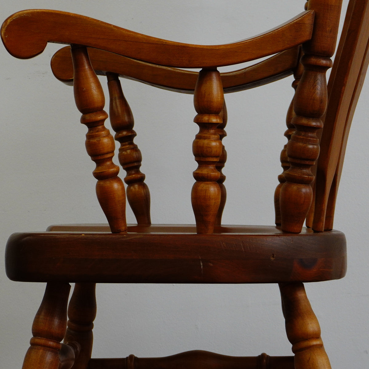 Wooden Rocking Chair – Classic Slat-Back Design, 22x34x46-Inch
