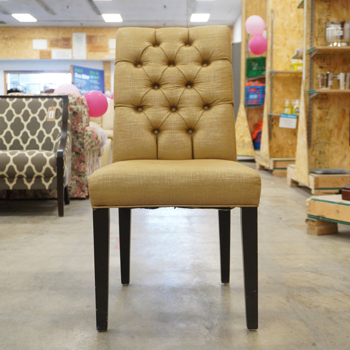 Armless Accent Chair – 20-Inch Wide, Beige Upholstery & Tufted Backrest