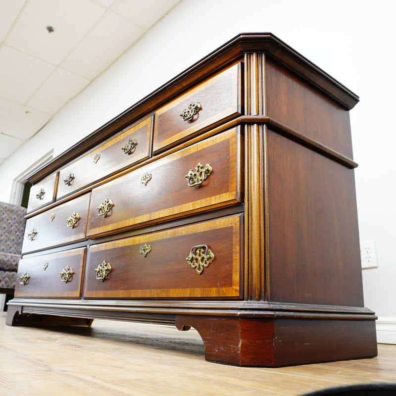 66x19x30-Inch Classic Wooden Dresser with 7 Drawers – Brass Handles