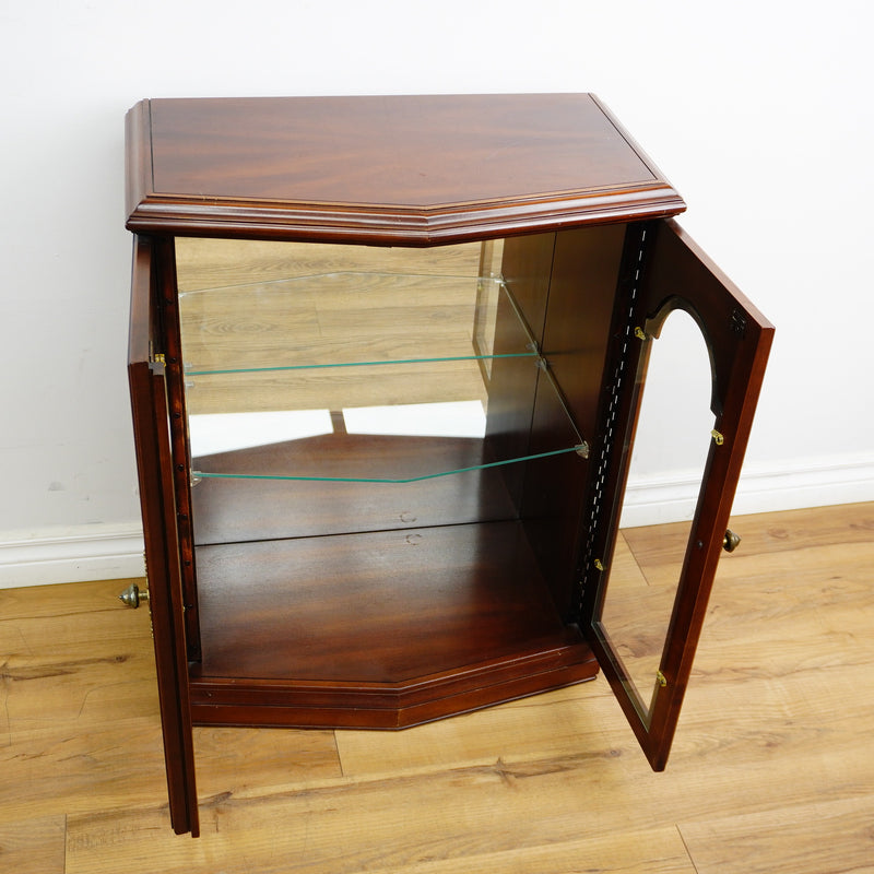 24x14x31-Inch Compact Lighted Curio Cabinet – Glass Shelving
