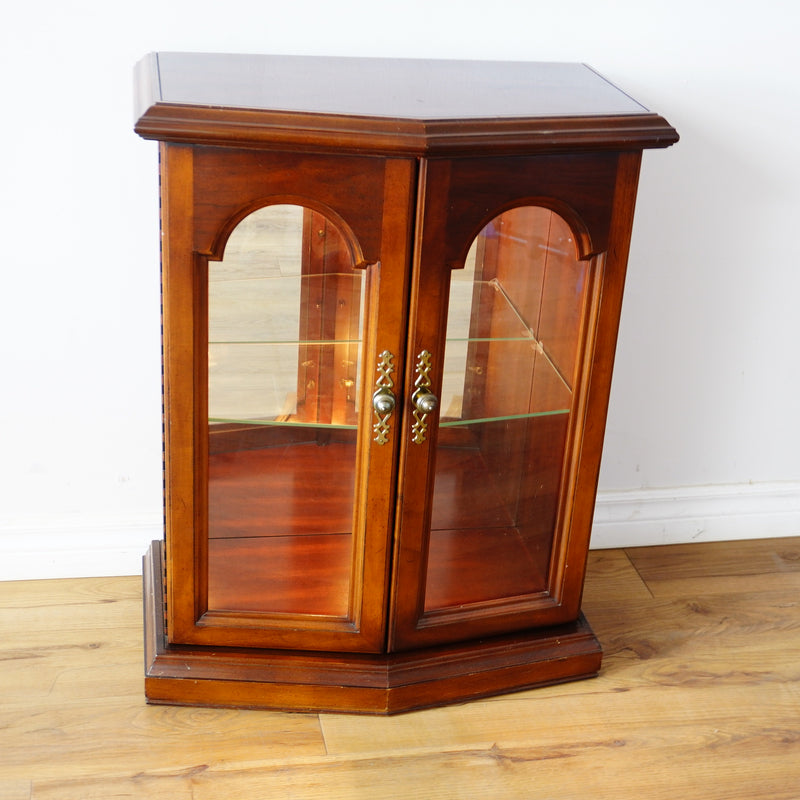 24x14x31-Inch Compact Lighted Curio Cabinet – Glass Shelving