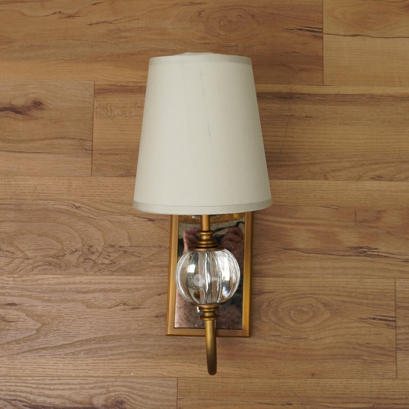 1-Light Antique Wall Sconce in Brass