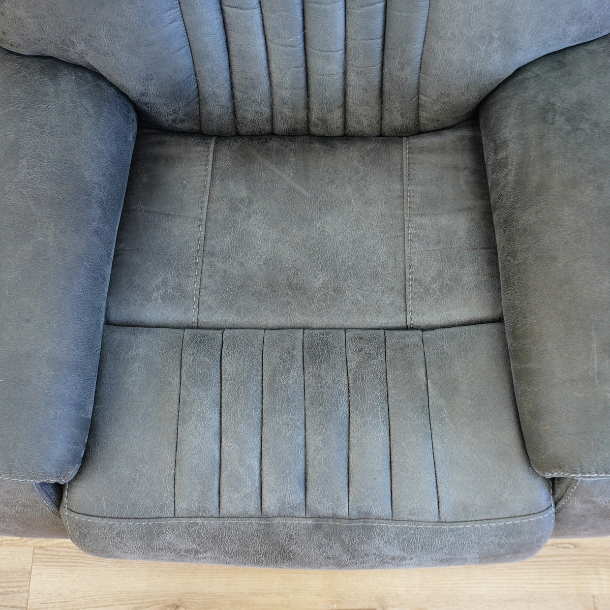 41x36x42-Inch Electric Power Recliner – Adjustable Headrest