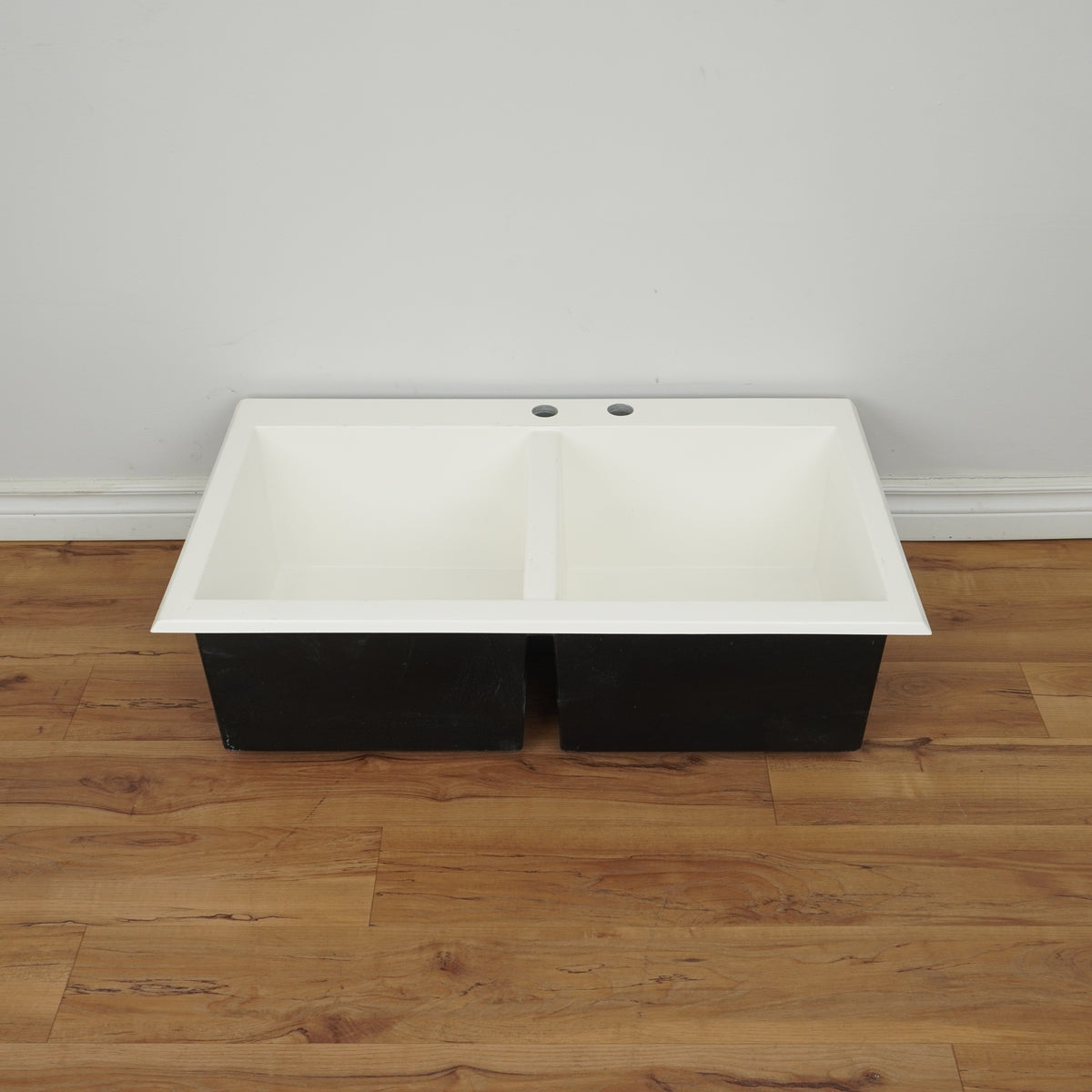 34-inch Acrylic Drop-in Double Bowl Sink in Matte White