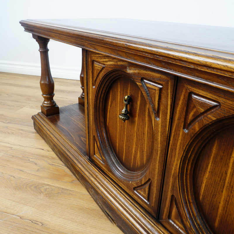 61x21x19-Inch – Grainy Wood Double-Sided Console w/ Doors & Columns