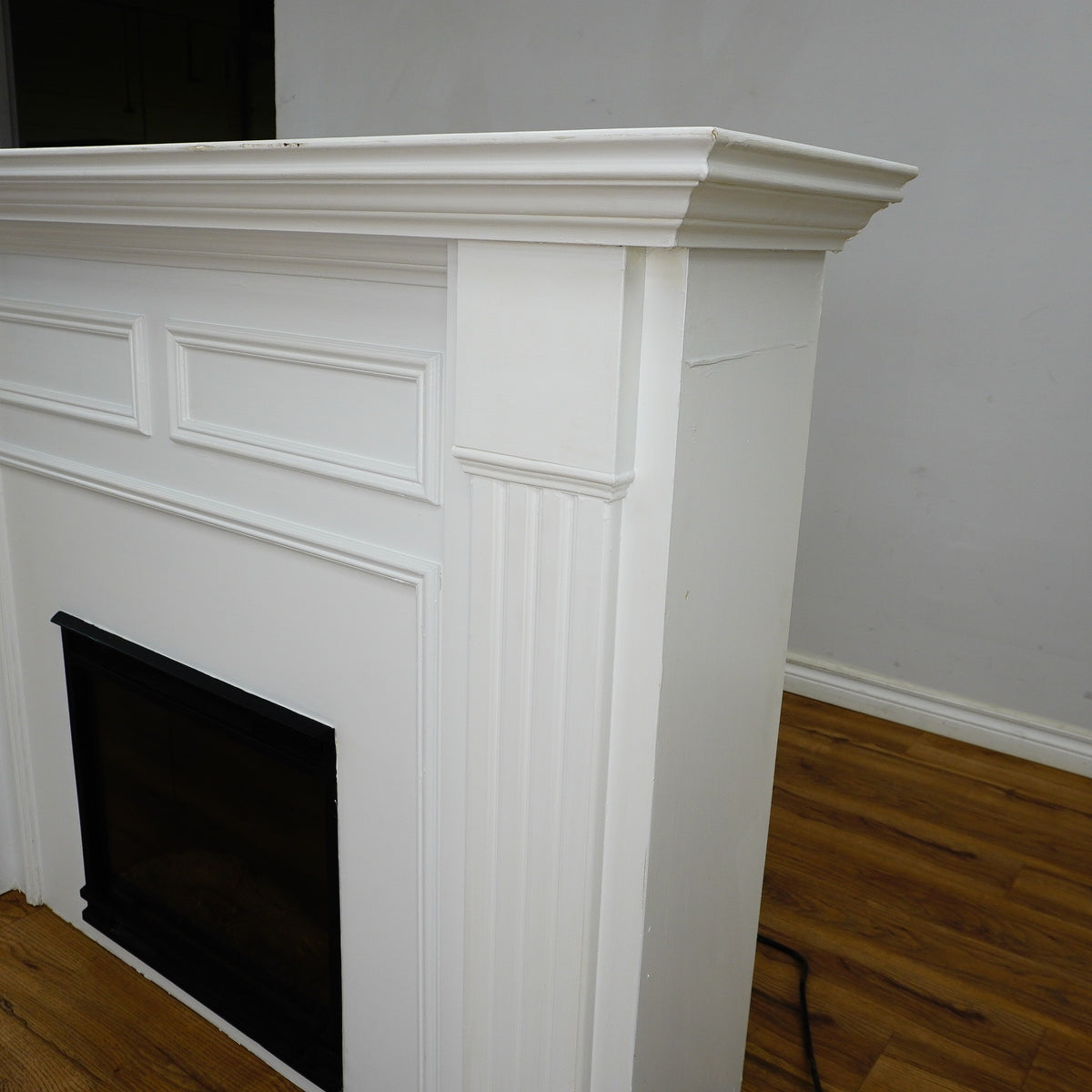 63x14x45-Inch White Fireplace Mantel w/ Realflame 1400W Electric Insert