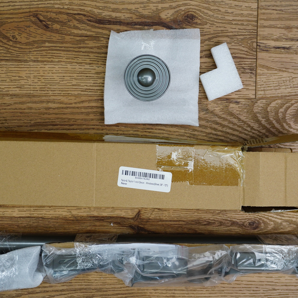 Tailor & Taylor 1‑Inch Adjustable Curtain Rod Set – Silver – 36 to 72-inch