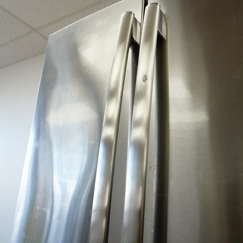 GE 20.8 cu. ft. French Door Refrigerator – Stainless Steel – GNE21DSKJKSS