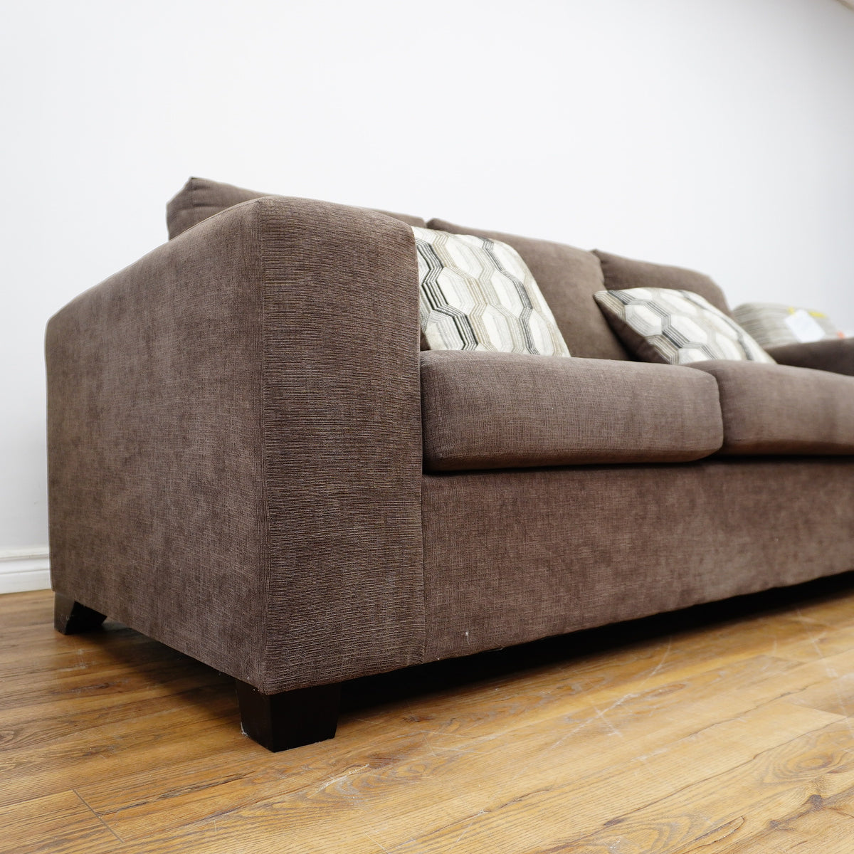 82×36×31‑Inch Upholstered Sofa – Brown Fabric with Accent Pillows
