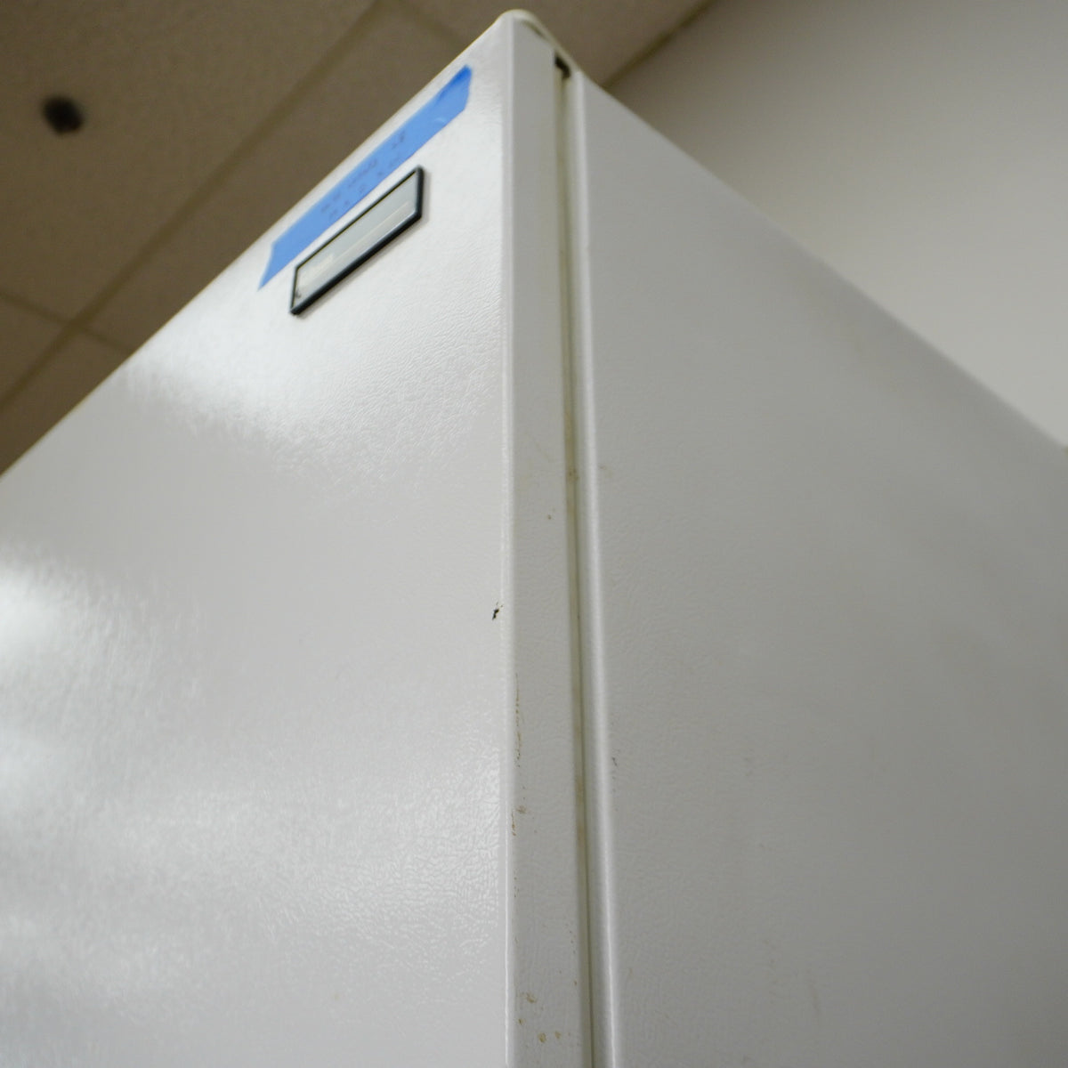Gibson 12 cu. ft. Heavy‑Duty Upright Freezer – White – GFU12M2GW0