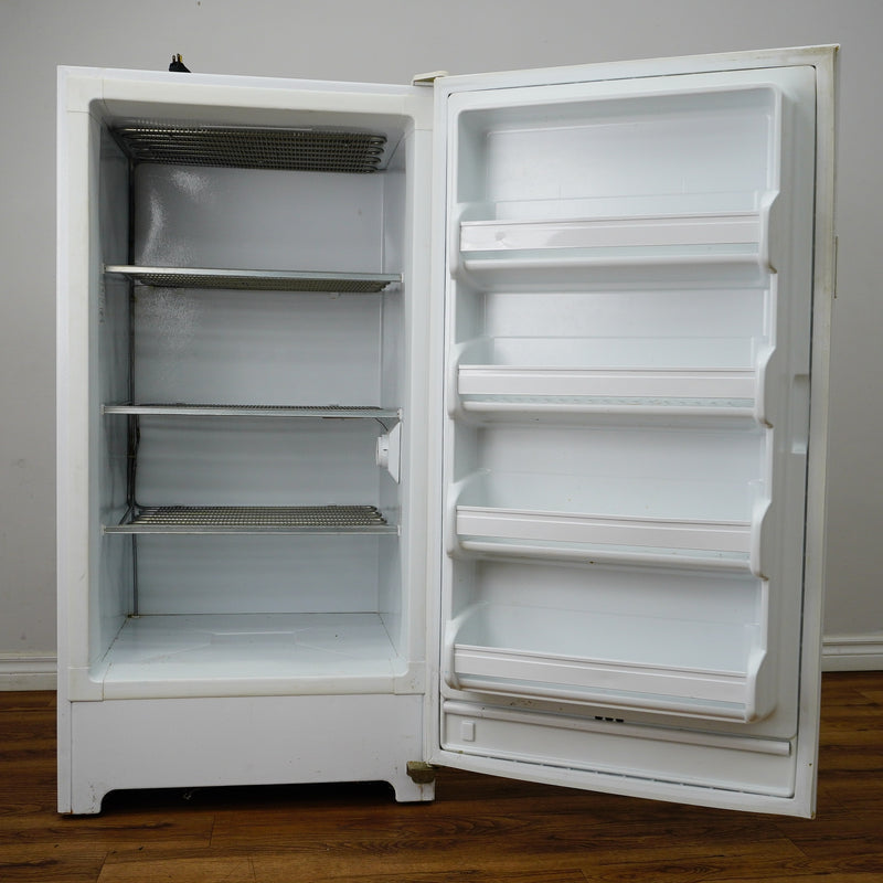 Gibson 12 cu. ft. Heavy‑Duty Upright Freezer – White – GFU12M2GW0